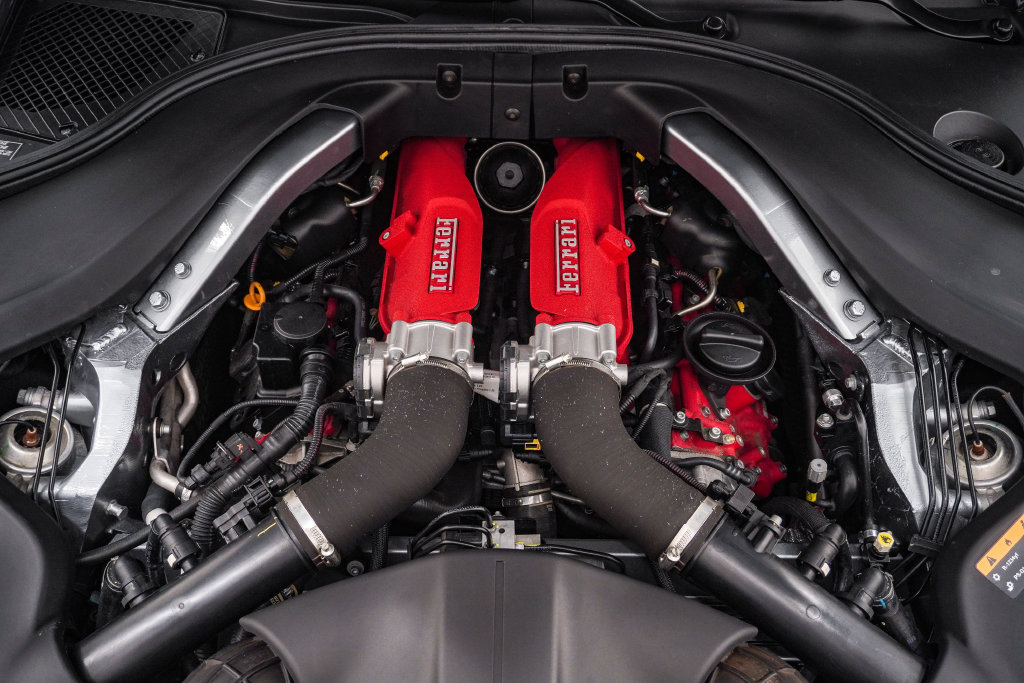 Used 2019 Ferrari Portofino RWD image 38