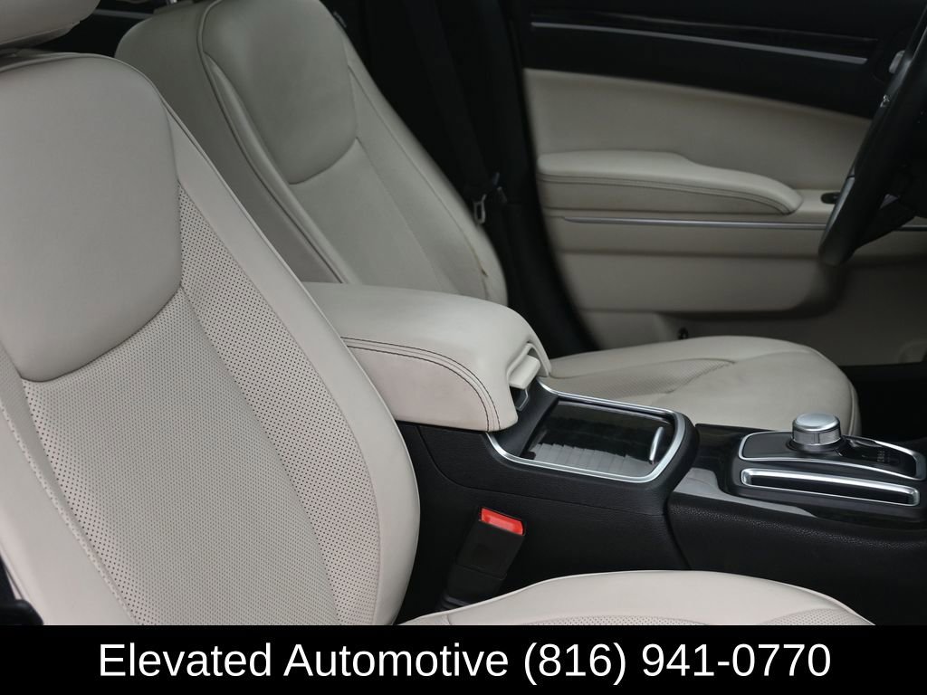 Used 2016 Chrysler 300 C w/ Safetytec Plus Group image 8