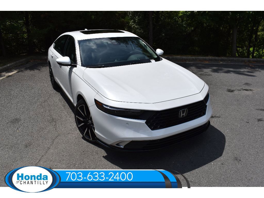 New 2025 Honda Accord Hybrid Touring image 2
