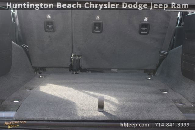 Used 2023 Jeep Wrangler Sport image 35