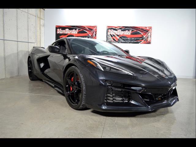 Used 2024 Chevrolet Corvette E-Ray w/ Stealth Interior Trim Package AWD/4WD image 2
