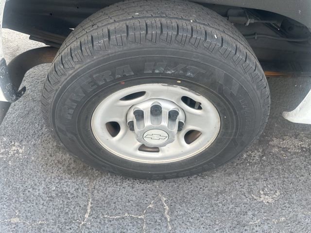 Used 2015 Chevrolet Express 2500 image 6