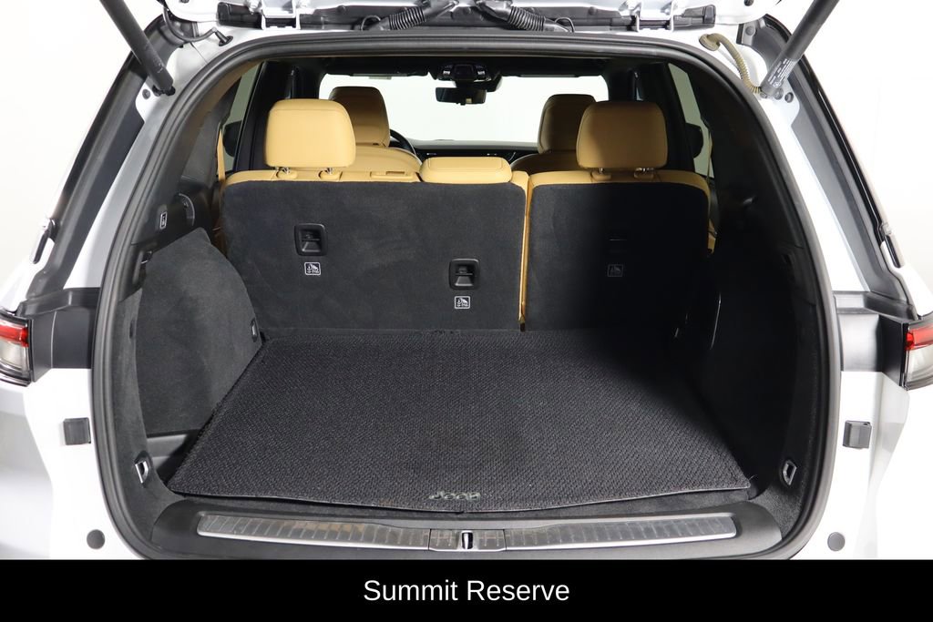Used 2022 Jeep Grand Cherokee Summit AWD/4WD image 17