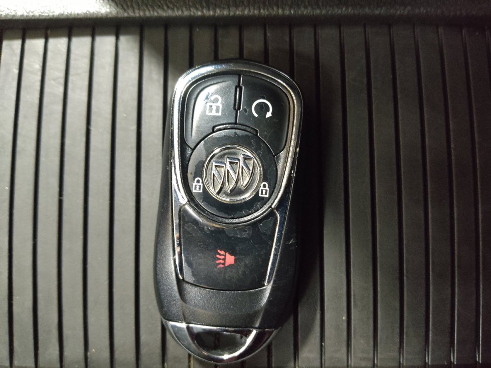 Used 2017 Buick Encore Essence FWD image 32