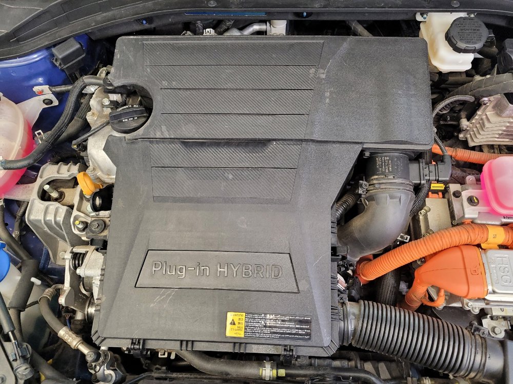 Used 2021 Hyundai Ioniq SE FWD image 30