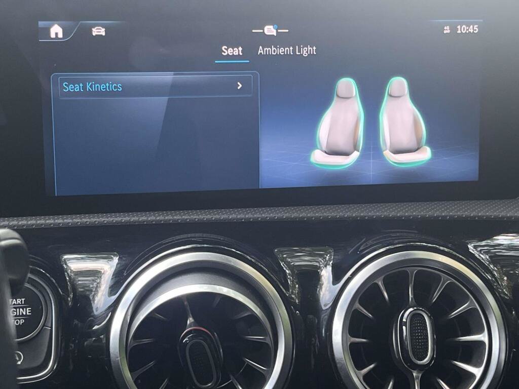 Used 2024 Mercedes-Benz CLA 250 4MATIC image 24