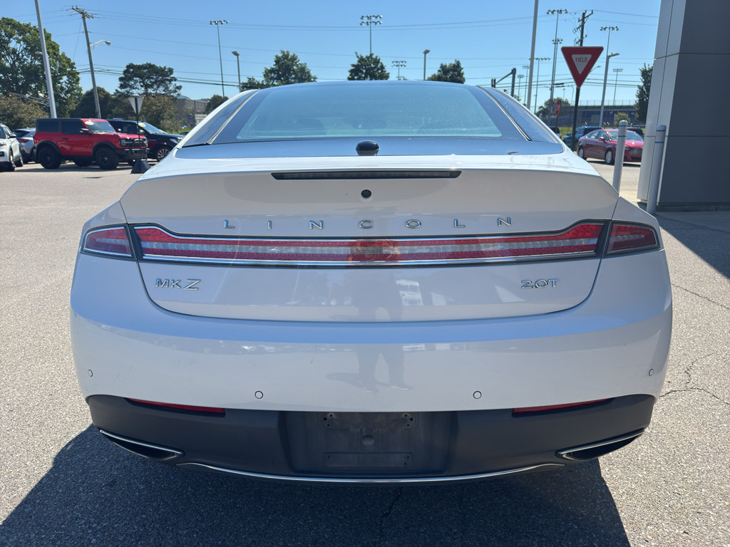 Used 2017 Lincoln MKZ Reserve FWD image 6
