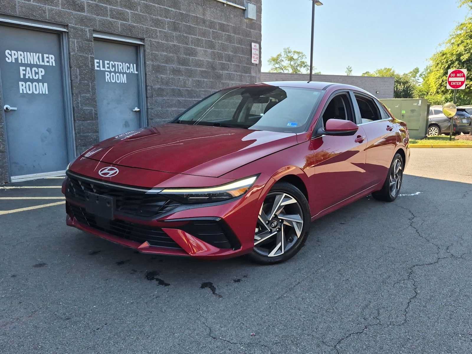 Used 2024 Hyundai Elantra SEL w/ Convenience Package