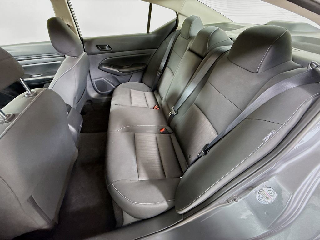 Used 2025 Nissan Altima 2.5 SV FWD image 21