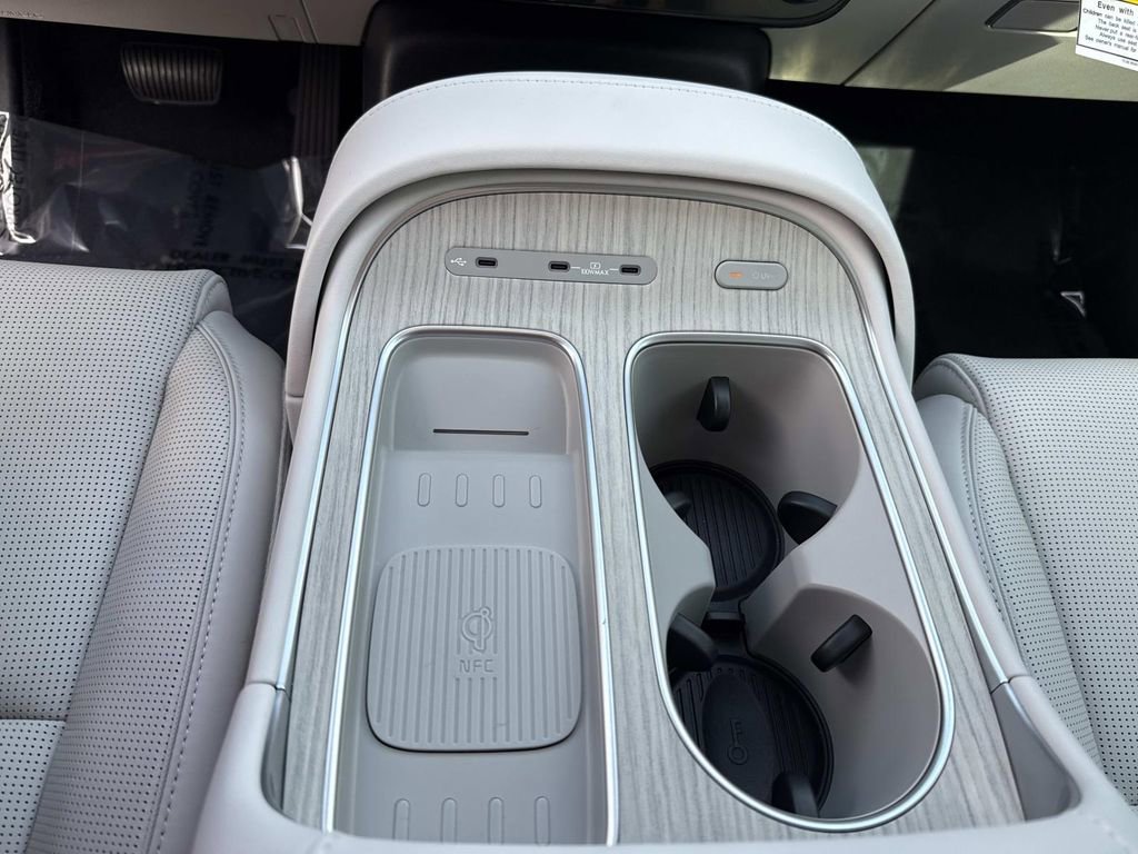 Used 2026 Hyundai Palisade Calligraphy image 38