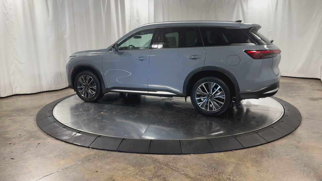 Certified 2026 INFINITI QX60 Luxe w/ Cargo Package AWD/4WD image 11
