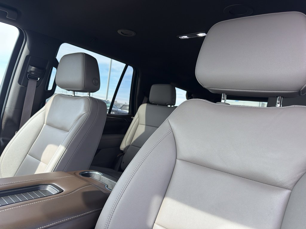 Used 2022 Chevrolet Tahoe LT w/ Luxury Package image 27