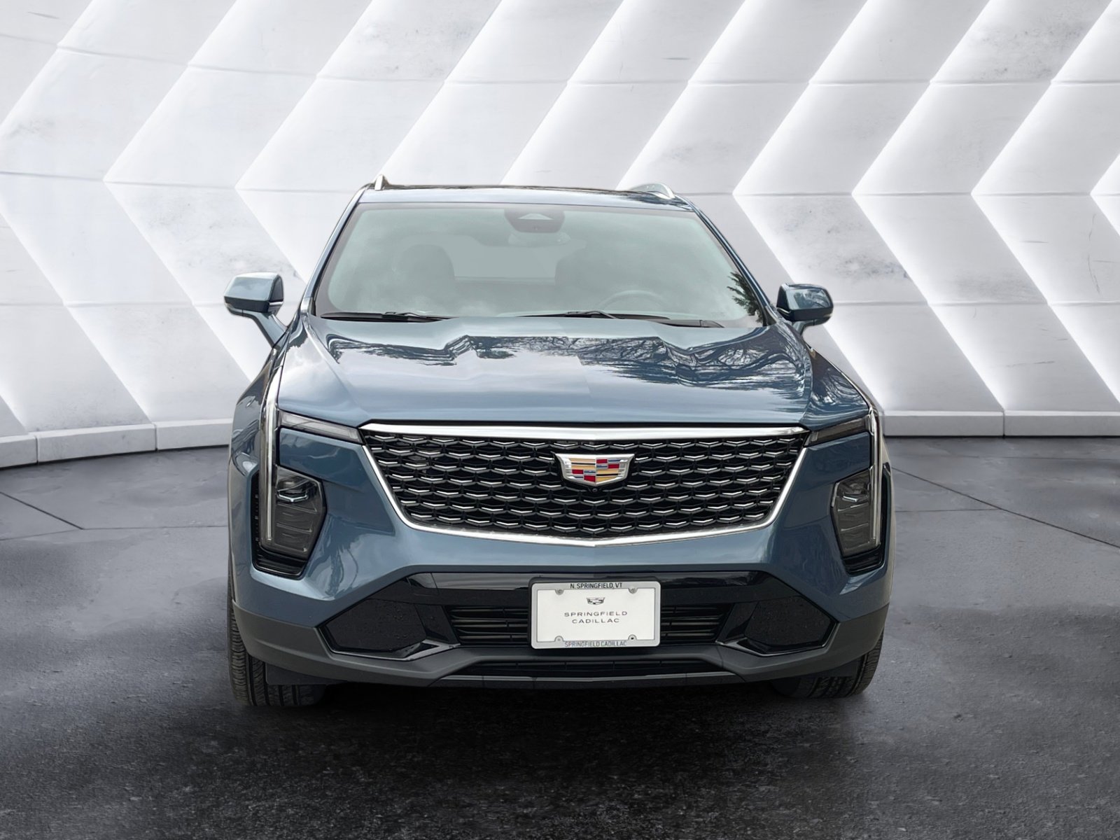 Used 2025 Cadillac XT4 Premium Luxury w/ Cold Weather Package image 9