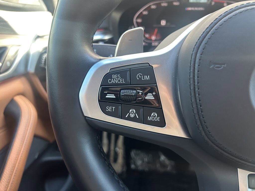 Used 2023 BMW M550i xDrive image 26