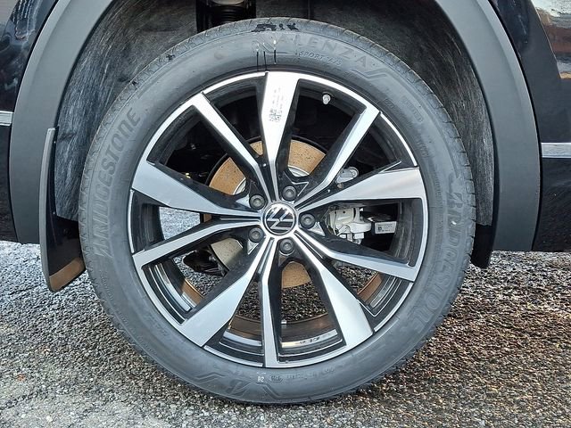 New 2026 Volkswagen Atlas SEL Premium R-Line image 5