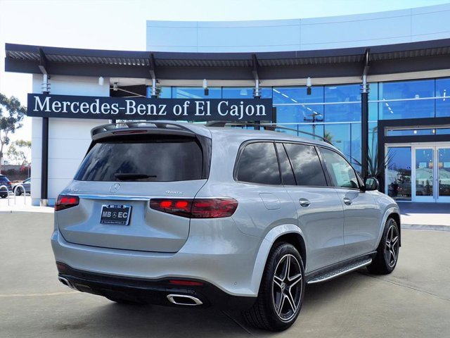 New 2026 Mercedes-Benz GLS 450 4MATIC image 3