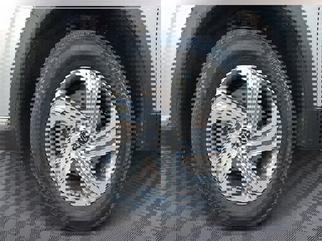 Used 2023 Hyundai Santa Fe SE w/ Cargo Package image 8