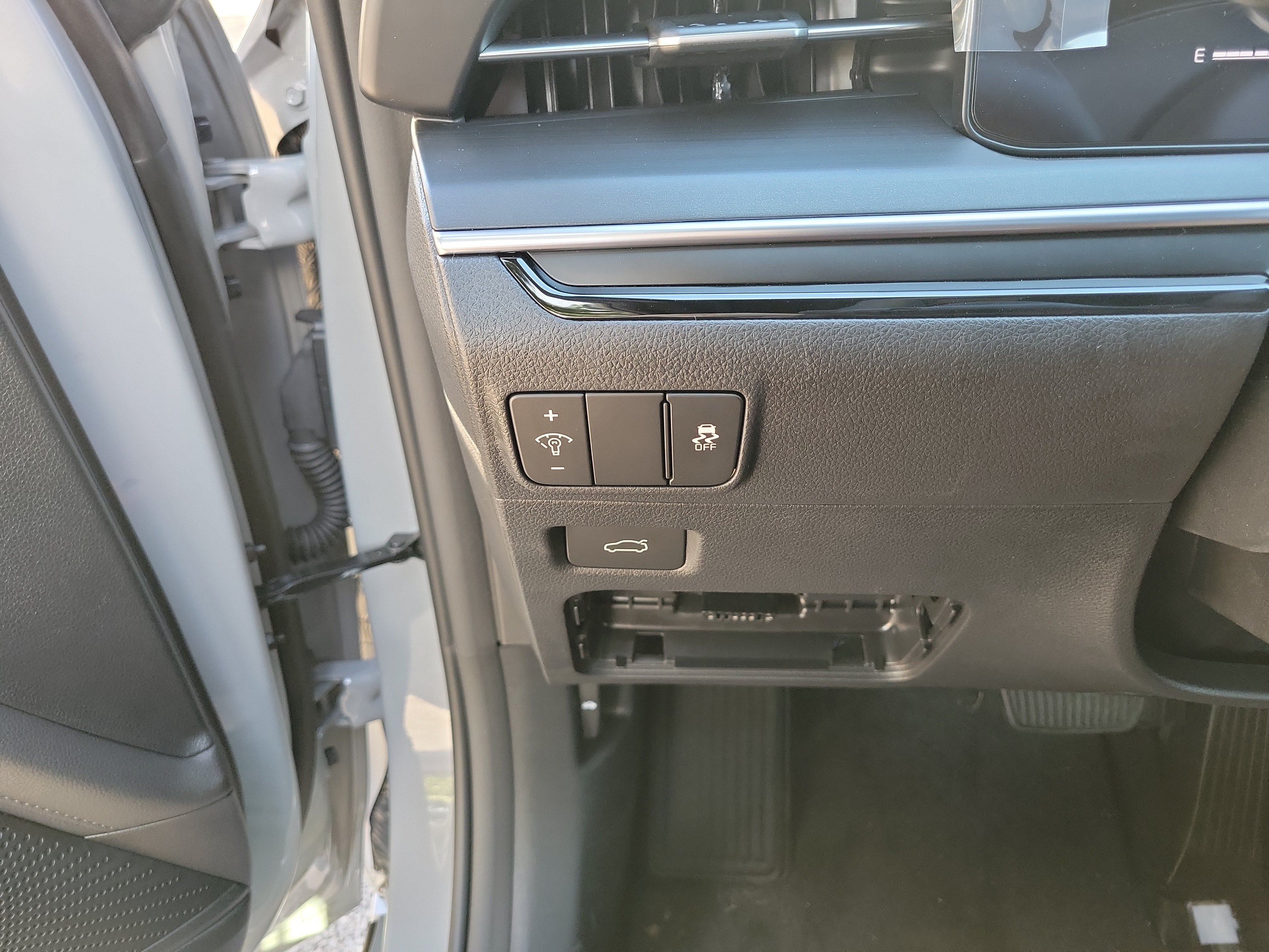 New 2026 Kia K5 GT-Line w/ GT-Line Red Interior Package FWD image 25
