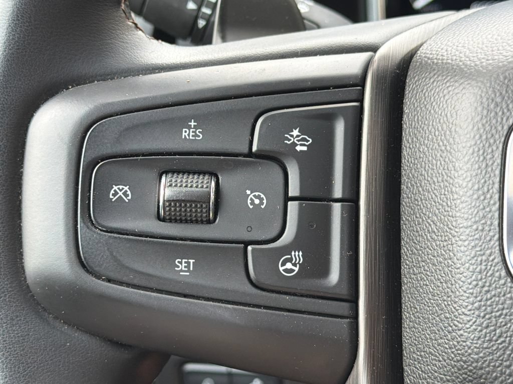 Used 2023 GMC Sierra 1500 AT4 w/ Technology Package AWD/4WD image 36