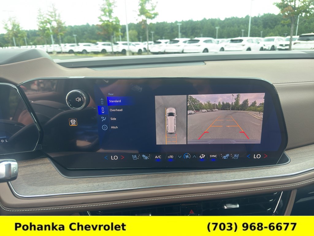 New 2026 Chevrolet Suburban High Country AWD/4WD image 18