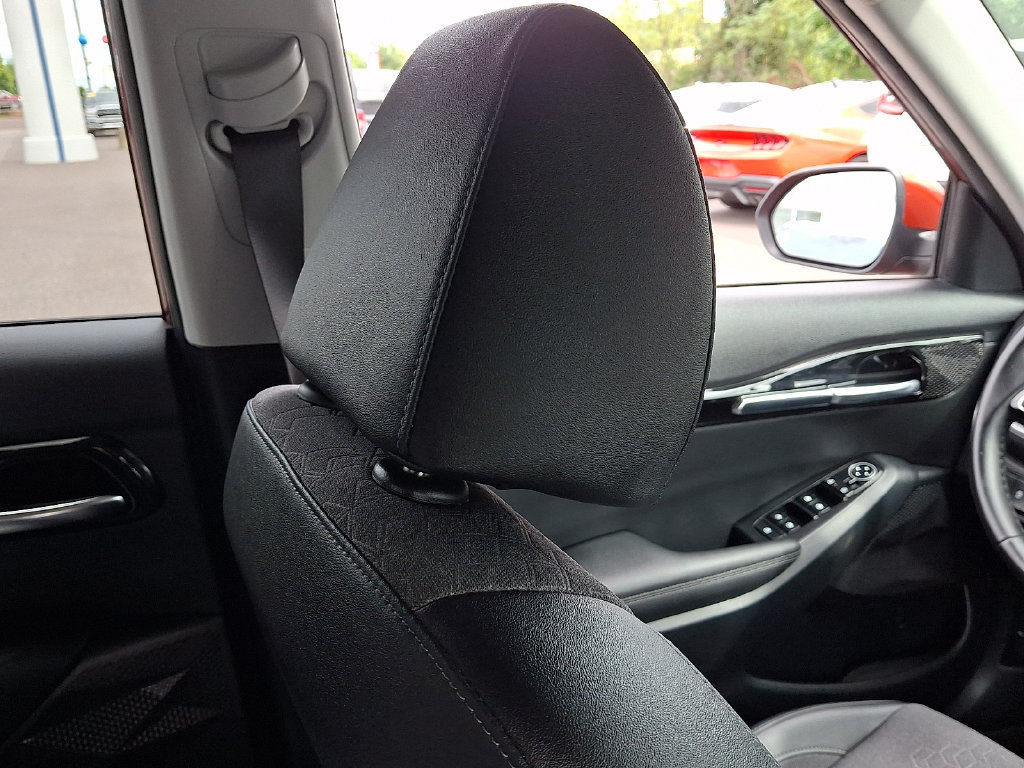 Used 2024 Kia Seltos S AWD/4WD image 13