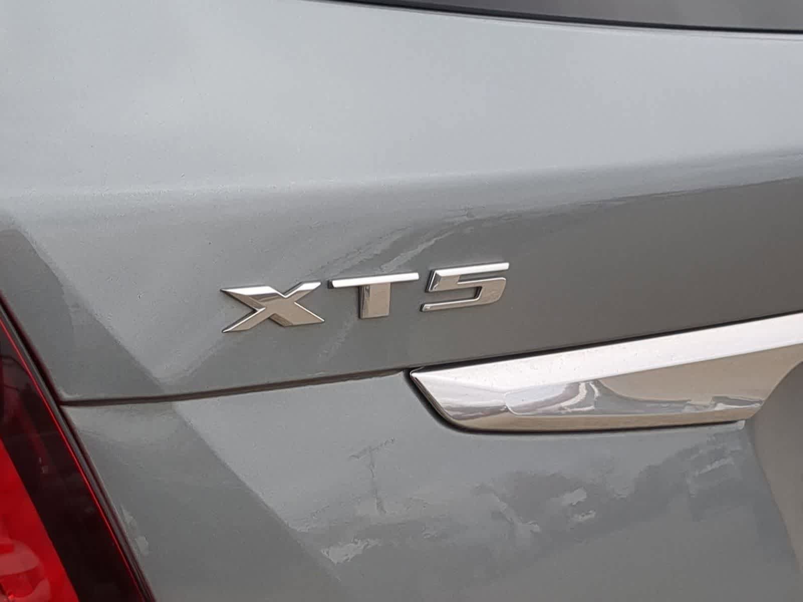 Used 2023 Cadillac XT5 Premium Luxury image 13