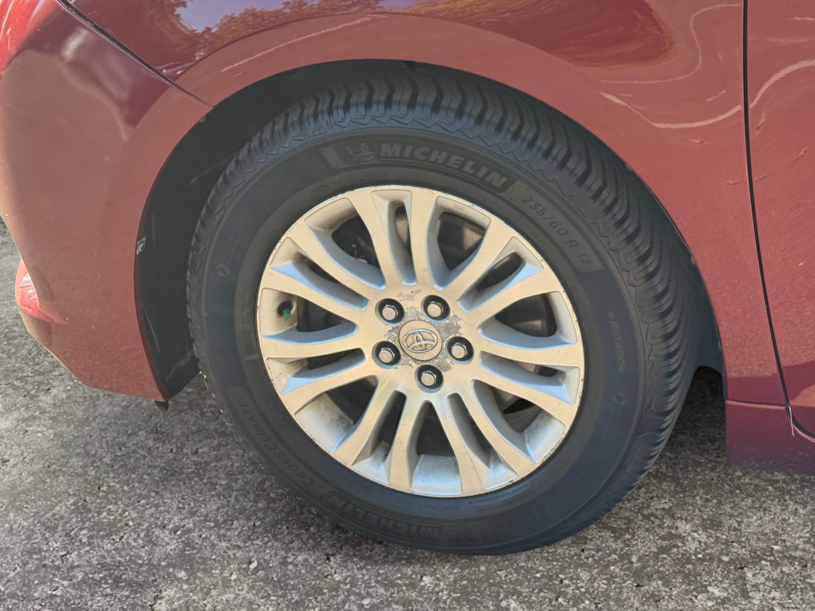 Used 2012 Toyota Sienna XLE FWD image 15