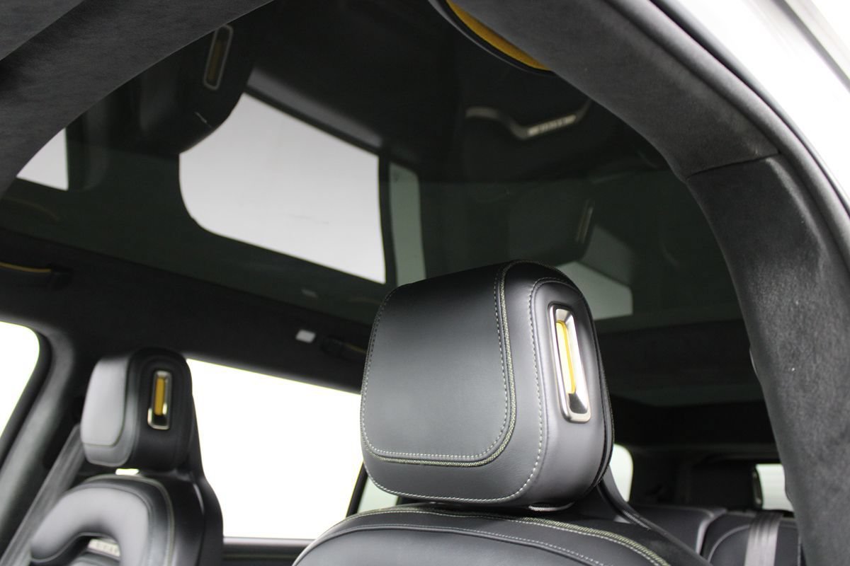 Used 2025 Rivian R1S Adventure Dual AWD/4WD image 14