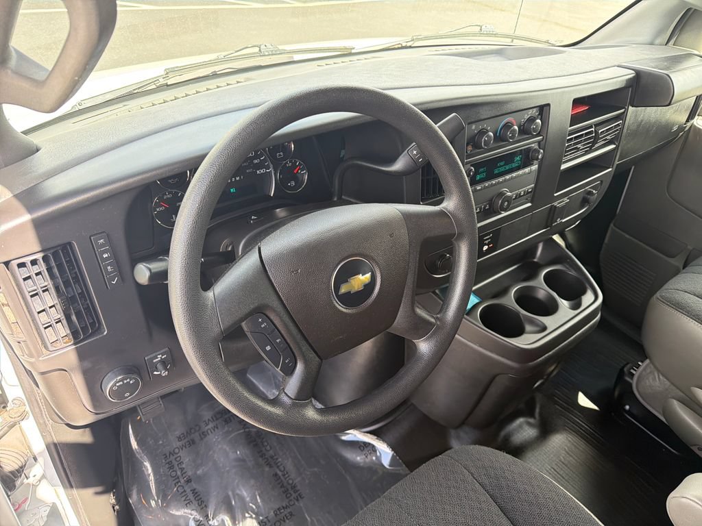Used 2025 Chevrolet Express 2500 w/ Driver Convenience Package RWD image 12