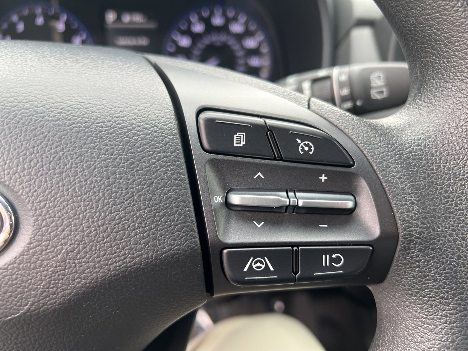 Used 2023 Hyundai Kona SEL image 20