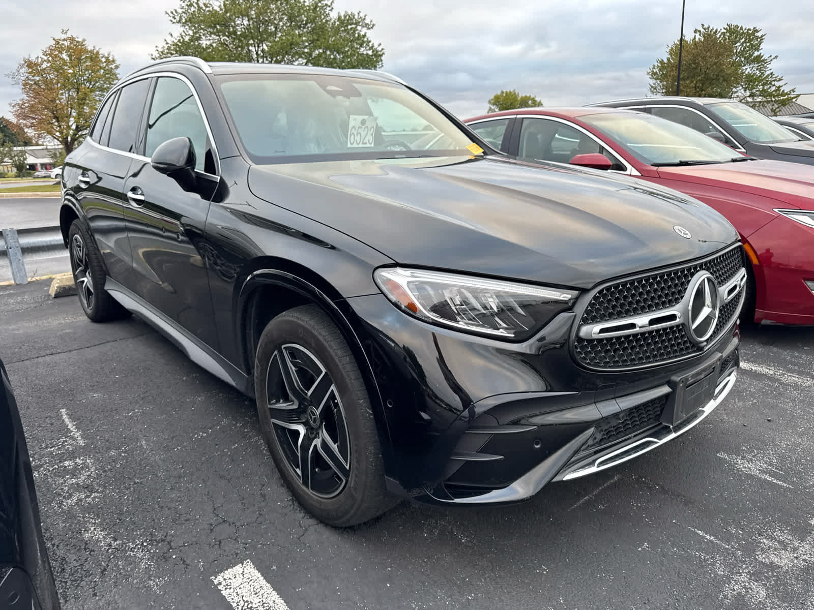 Used 2023 Mercedes-Benz GLC 300 4MATIC image 2