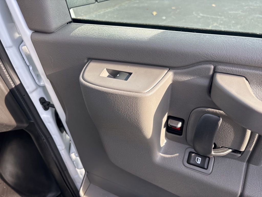 New 2025 Chevrolet Express 2500 w/ Driver Convenience Package RWD image 44
