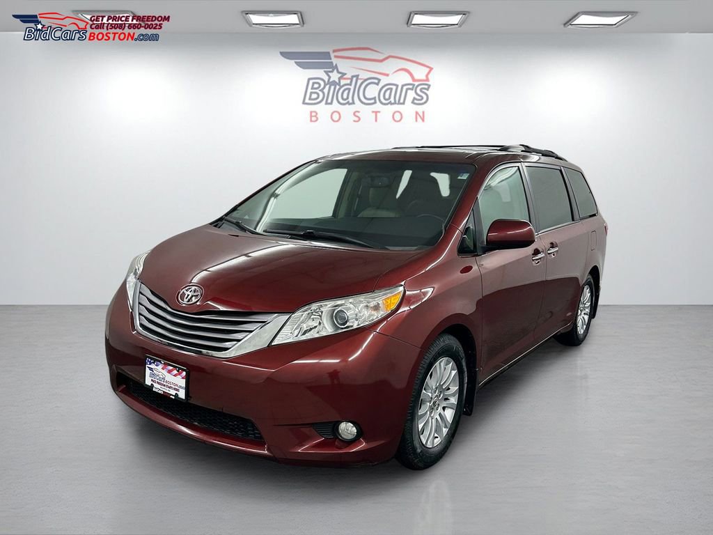 Used 2016 Toyota Sienna XLE w/ Outdoor Package