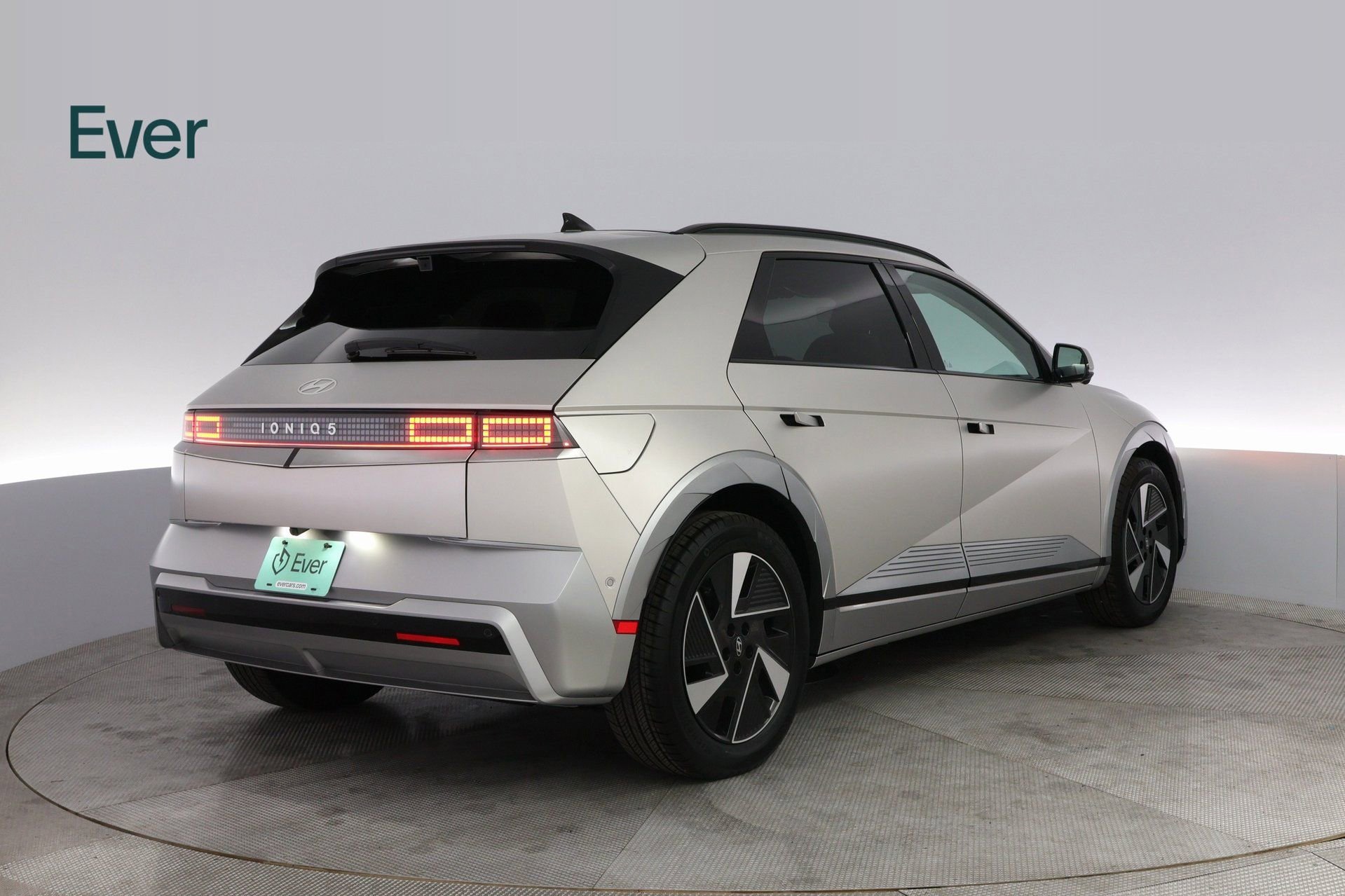 Used 2025 Hyundai Ioniq 5 Limited image 12