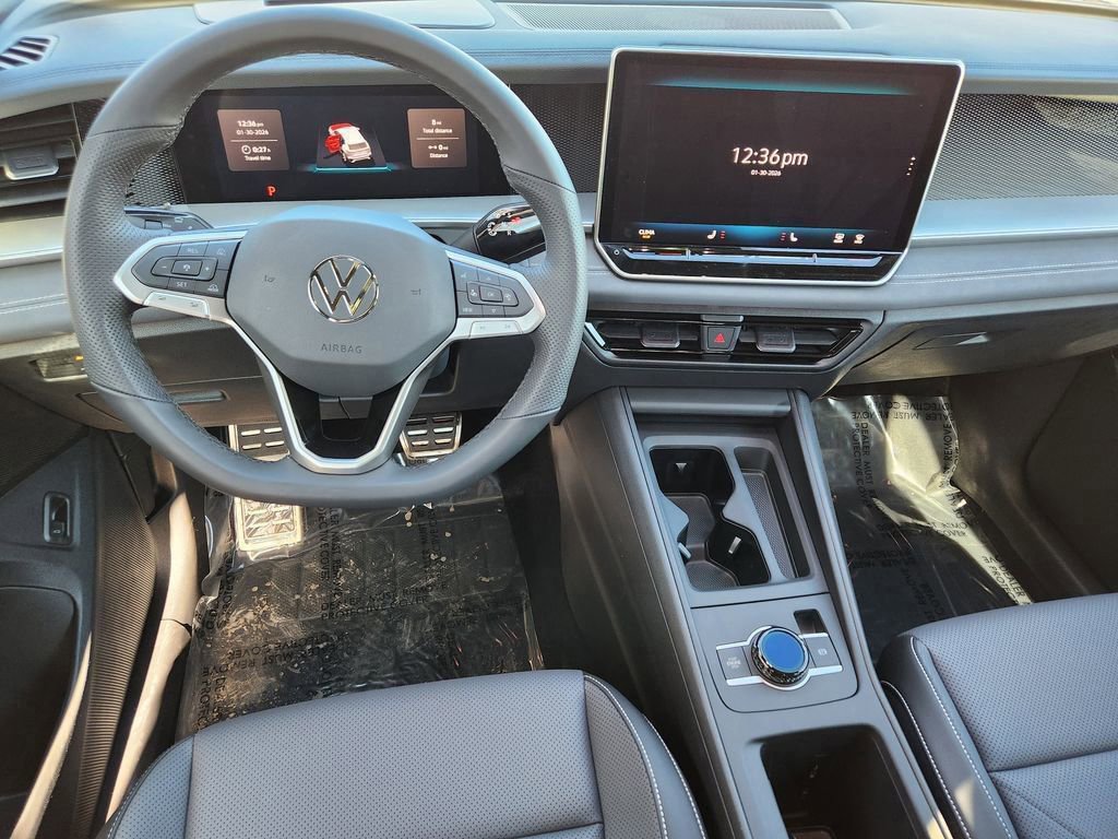 New 2026 Volkswagen Tiguan SE R-Line image 2