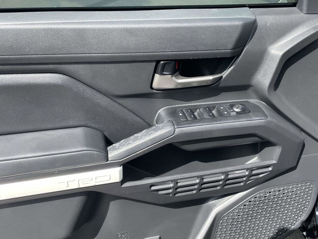 Used 2024 Toyota Tacoma TRD Sport RWD image 27