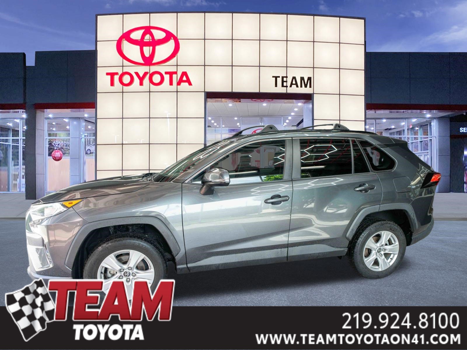 Used 2021 Toyota RAV4 XLE FWD video 1