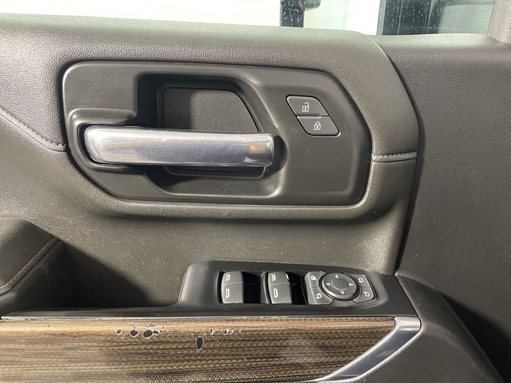 Used 2022 Chevrolet Silverado 2500 LT w/ Convenience Package AWD/4WD image 9