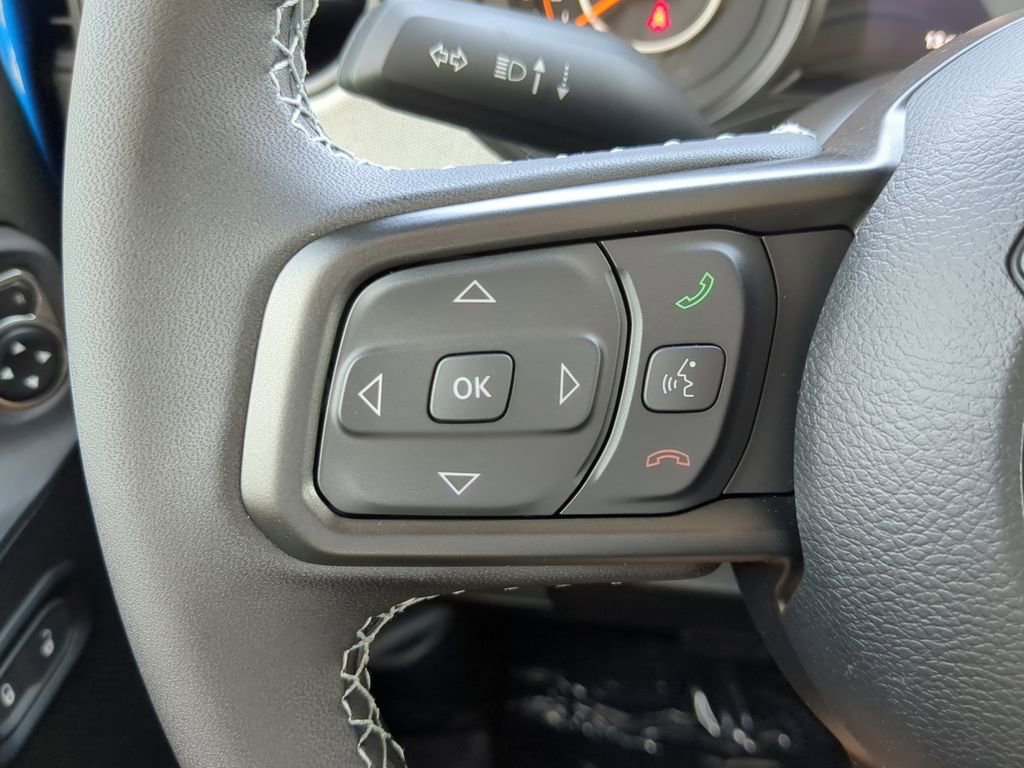 New 2025 Jeep Gladiator Sport image 10