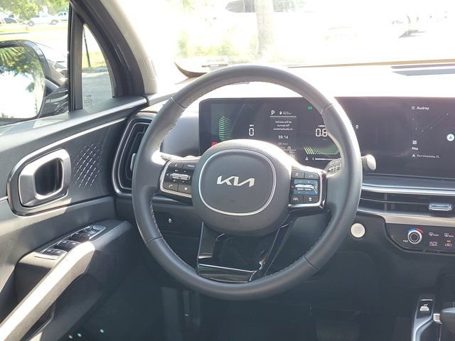 Used 2025 Kia Sorento S FWD image 3