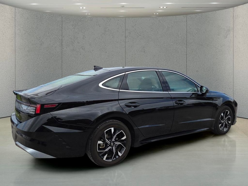Used 2024 Hyundai Sonata SEL image 3