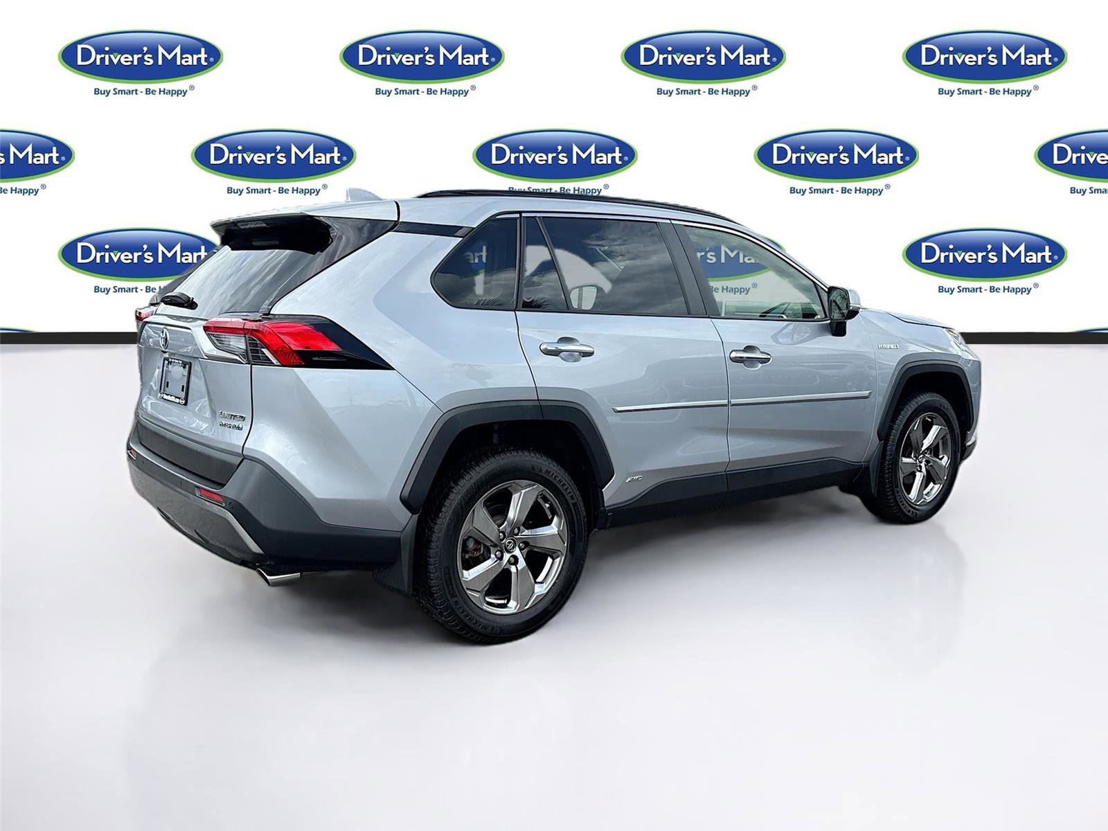 Used 2019 Toyota RAV4 Limited w/ Carpet Mat Package AWD/4WD image 7