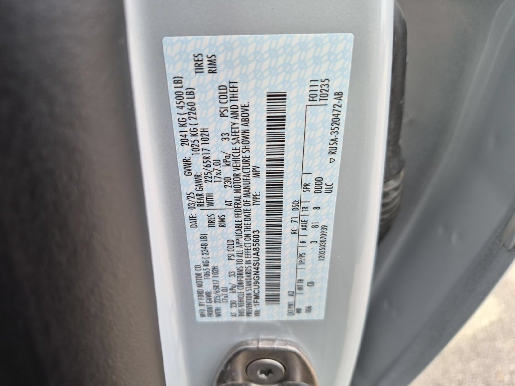 Used 2025 Ford Escape Active AWD/4WD image 33