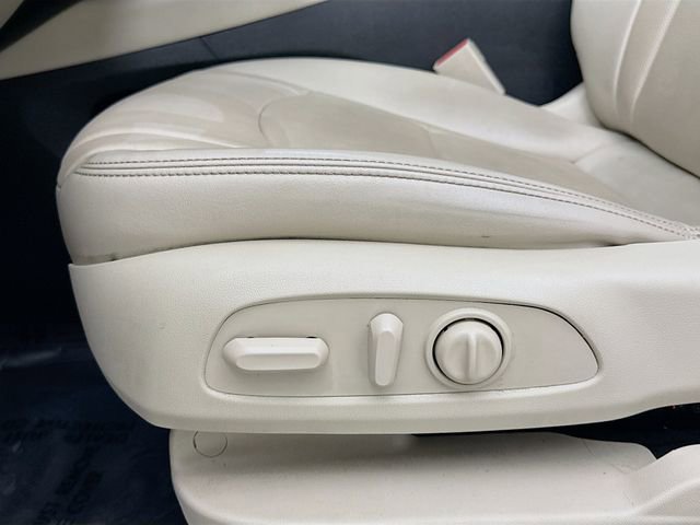 Used 2024 Buick Enclave Essence image 20