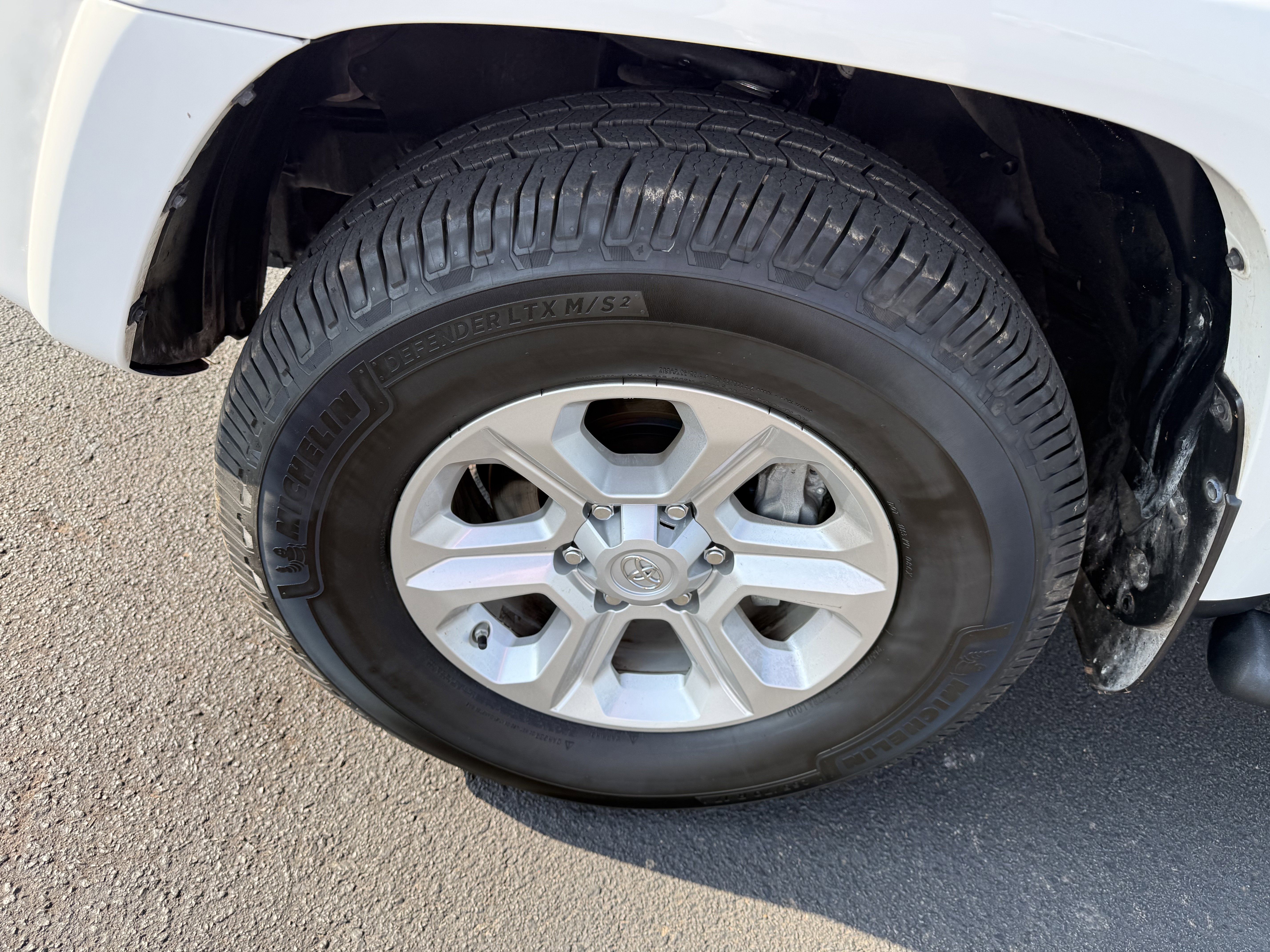 Used 2018 Toyota 4Runner SR5 image 5