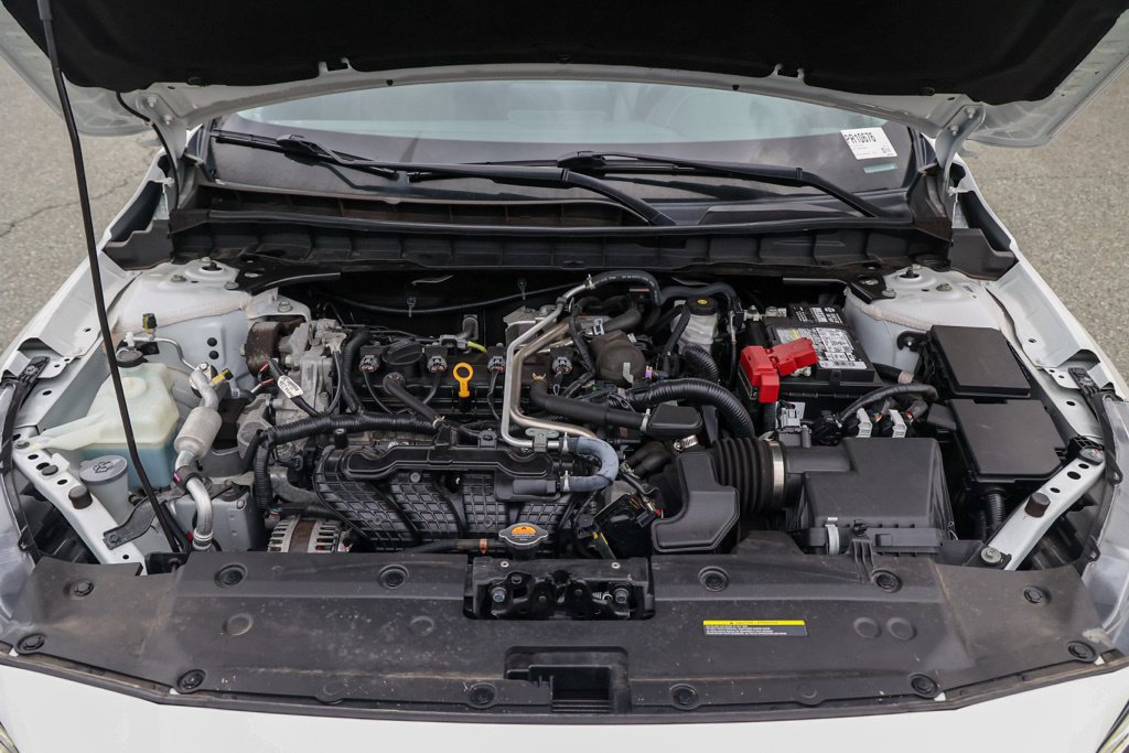 Used 2024 Nissan Altima 2.5 SR FWD image 32