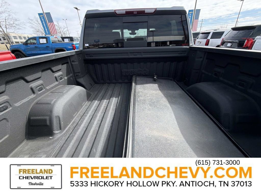 Used 2019 Chevrolet Silverado 1500 High Country w/ Technology Package image 14