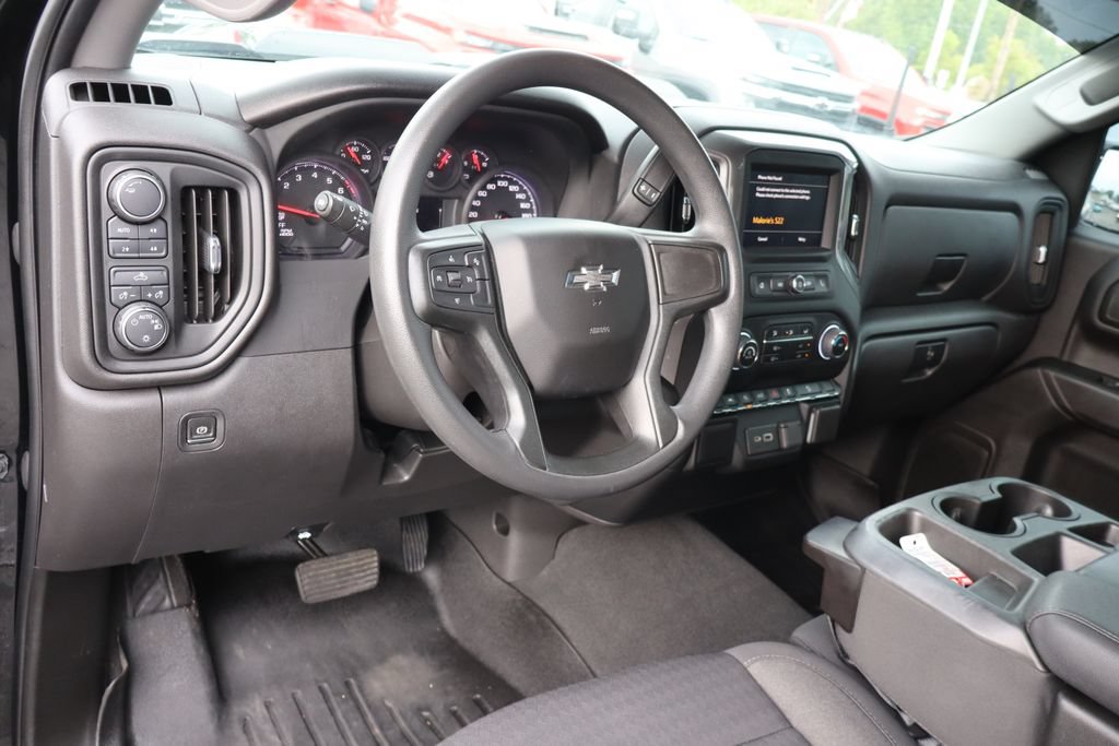 Used 2022 Chevrolet Silverado 1500 Custom Trail Boss AWD/4WD image 5