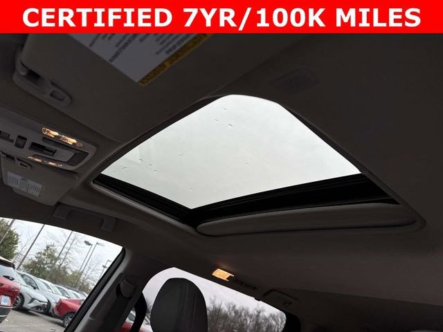 Used 2024 Toyota Sienna XLE image 16