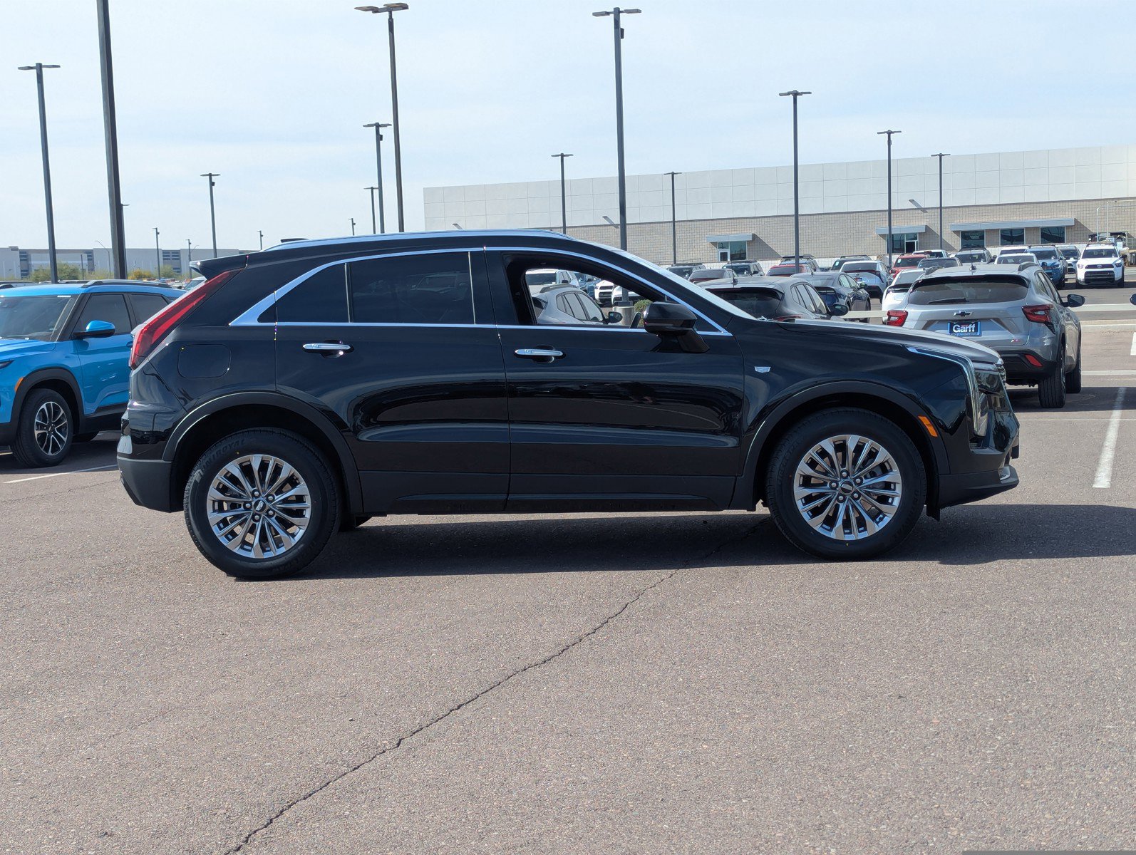 Certified 2024 Cadillac XT4 Premium Luxury image 6